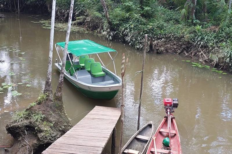 Há 57 anos, a equipe de extensionistas da Emater vai até onde o agricultor familiar está, a exemplo da assistência aos ribeirinhos