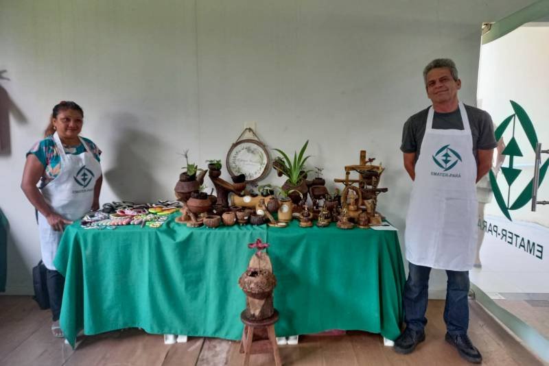 Feira do Produtor ofereceu aos servidores vários produtos artesanais e da agricultura familiar